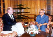 President with US Ambassador